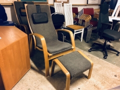 Fåtölj + fotpall